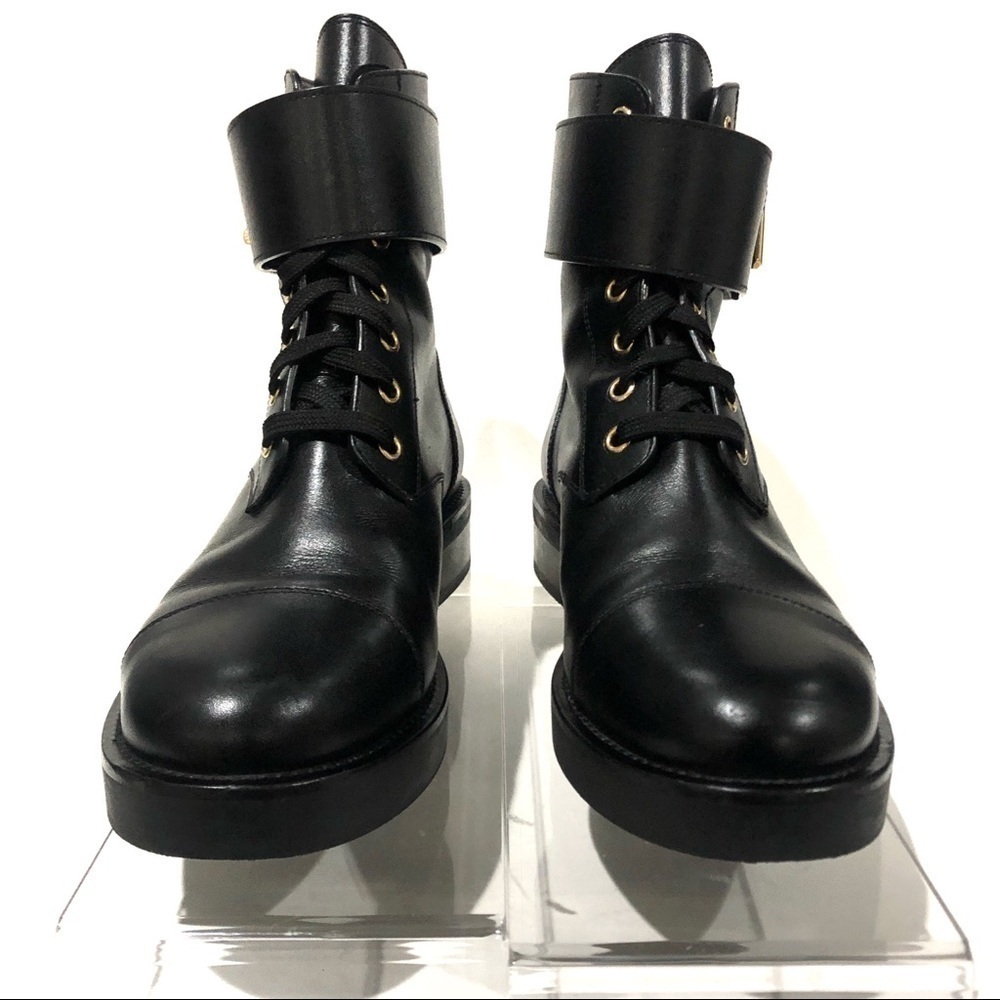 Authentic Louis Vuitton Wonderland Leather Moto Combat Military Boots Booties 7 - Picture 3 of 15